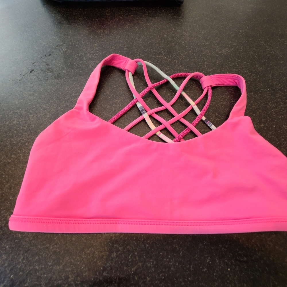 Lululemon sports bra, size 6